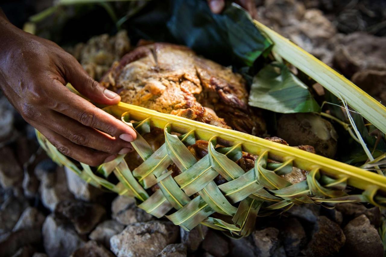 Outrigger Fiji Beach Resort Korotogo Exterior photo Kava being prepared in Fiji