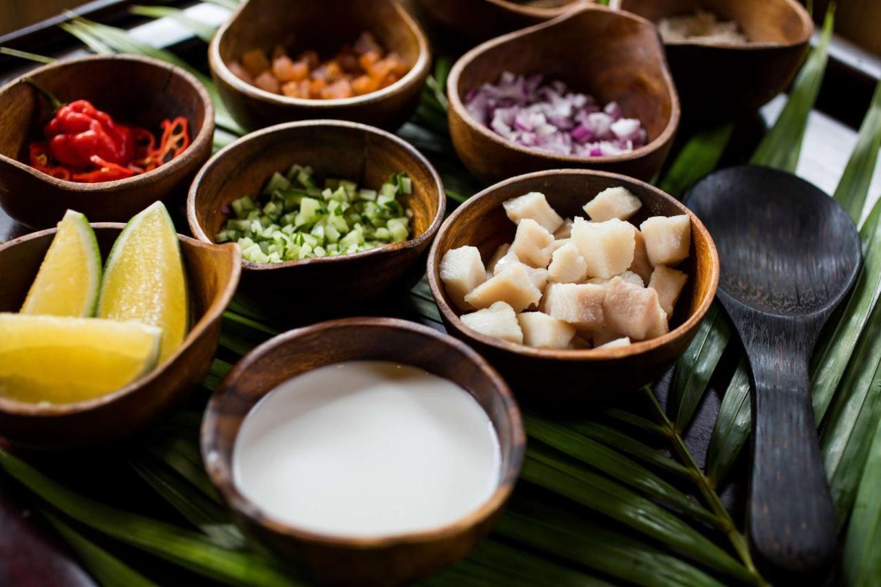 Outrigger Fiji Beach Resort Korotogo Exterior photo Ingredients for a laksa